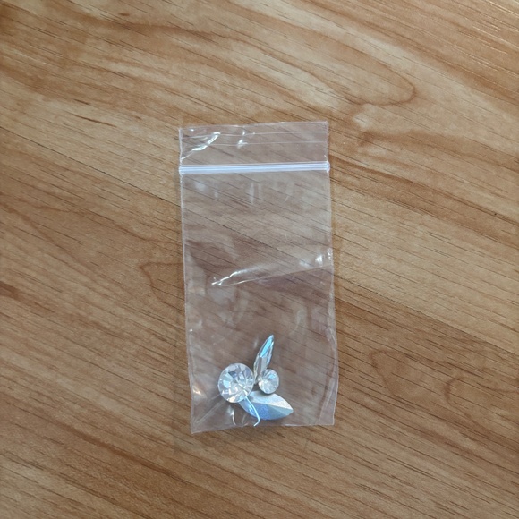 BADGLEY MISCHKA BLACK SATIN RHINESTONE CLUTCH PURSE LIKE NEW - Picture 8 of 8